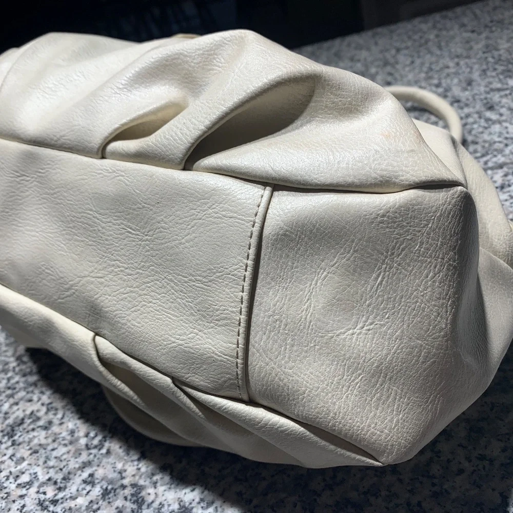 Tommy Hilfiger Cream All Leather Satchel - Picture 5 of 9